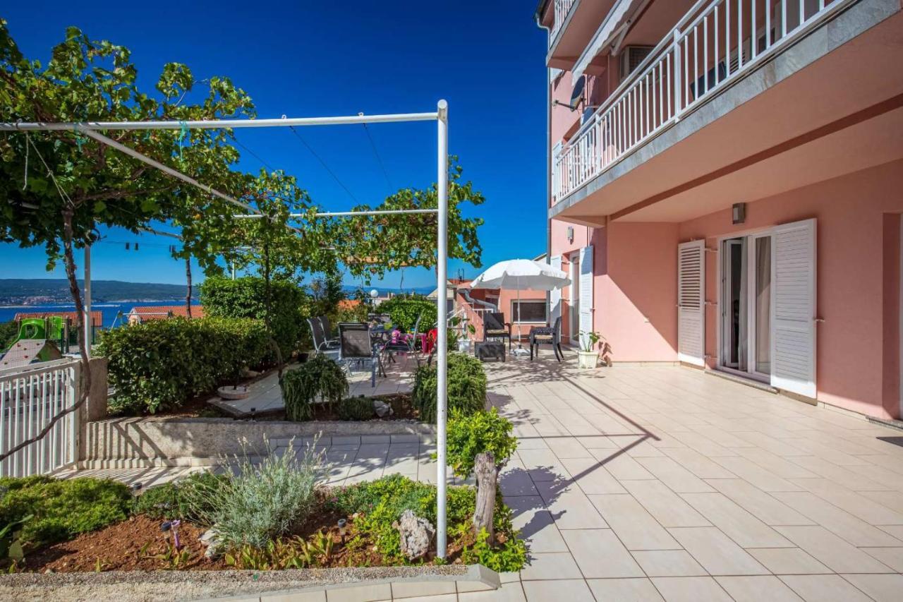 Apartmani Nicol Crikvenica Esterno foto