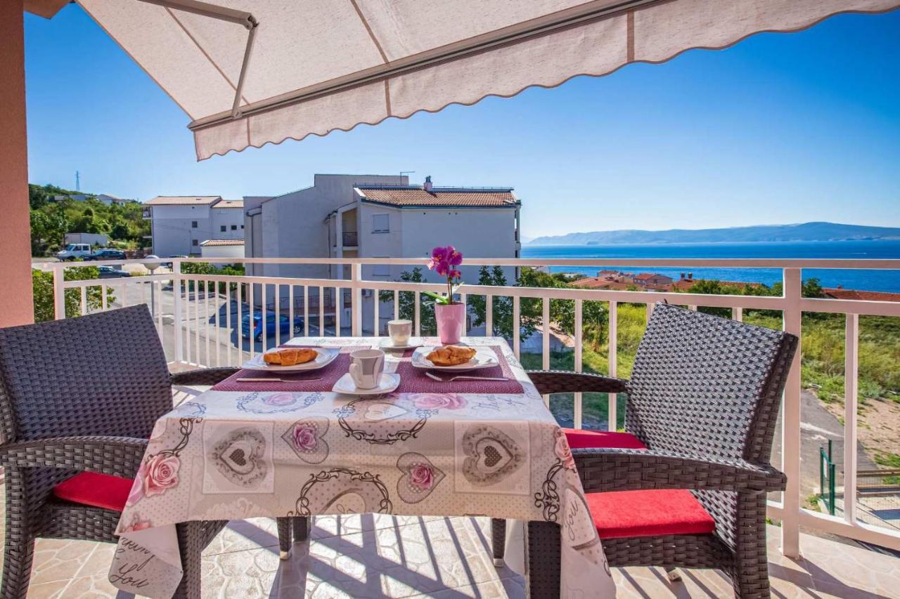 Apartmani Nicol Crikvenica Esterno foto