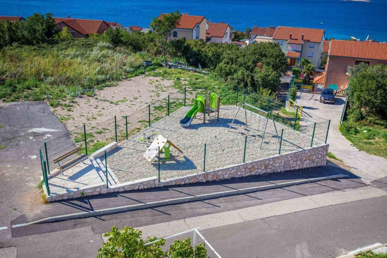 Apartmani Nicol Crikvenica Esterno foto